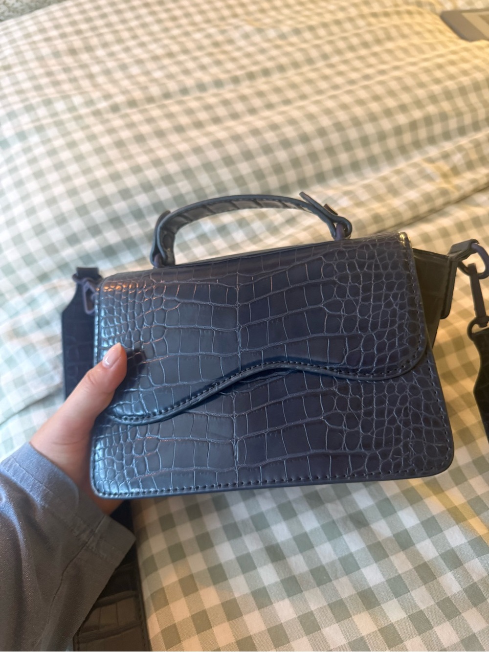 HVISK Navy Croc-Embossed Bag
